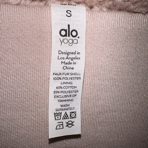 ALO Yoga Size S Sherpa Bomber Jacket Full Zip Pale Pink Chunky RUNS BIG - Picture 5 of 12